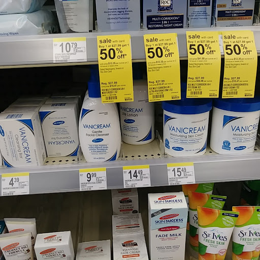 Drug Store «Walgreens», reviews and photos, 2560 W Golf Rd, Hoffman Estates, IL 60169, USA