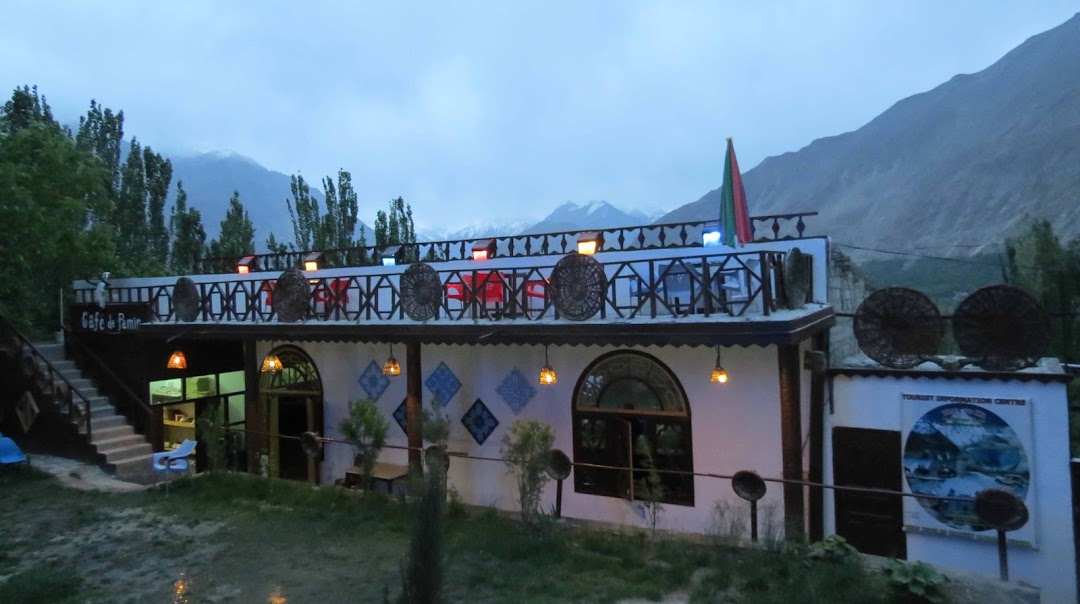 Cafe de Pamir & Pamir Guest House