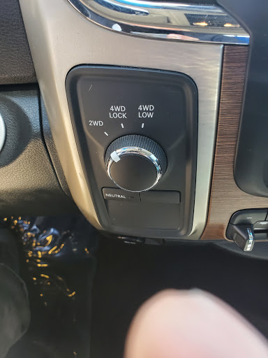 Used Car Dealer «Leonard Evans Used Cars Superstore», reviews and photos, 1424 N Wenatchee Ave, Wenatchee, WA 98801, USA