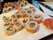 Plats et boissons du Restaurant japonais Sushi Sashi ( Okasushi ) à Paris - n°1