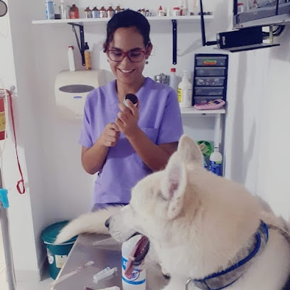 Dra. Karen Leon- Medicina veterinaria
