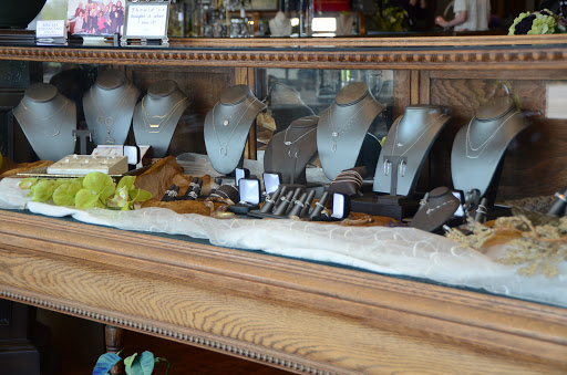 Jeweler «K Hollis Jewelers», reviews and photos, 147 S Randall Rd, Batavia, IL 60510, USA