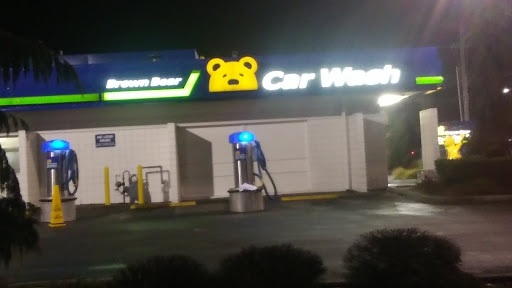 Car Wash «Brown Bear Car Wash», reviews and photos, 10913 Bridgeport Way SW, Lakewood, WA 98499, USA