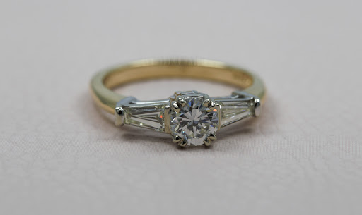 Jeweler «Les Olson Jewelers», reviews and photos, 35130 US Hwy 19 N, Palm Harbor, FL 34684, USA