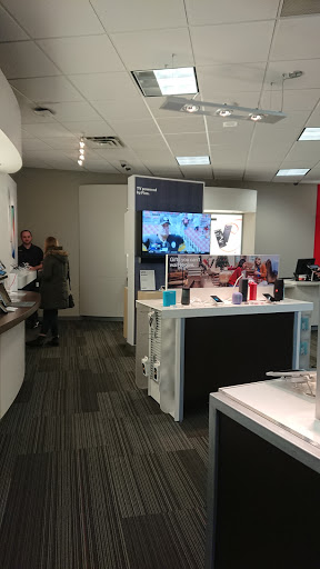 Cell Phone Store «Verizon», reviews and photos, 3433 Erie Blvd E, Syracuse, NY 13214, USA