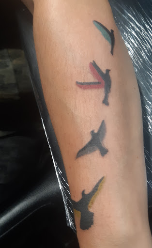 Tattoo Shop «Calaveras Tattoo», reviews and photos, 20991 Mission Blvd, Hayward, CA 94541, USA