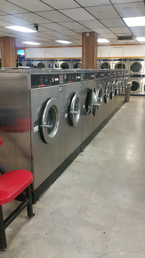 Laundromat «Pine Plaza Laundry», reviews and photos, 16312 Arrow Blvd, Fontana, CA 92335, USA