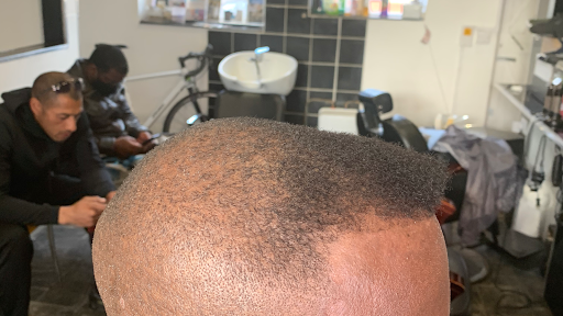 Affricardo barbershop