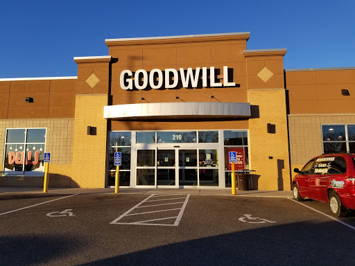 Goodwill - Alexandria, 219 3rd Ave E, Alexandria, MN 56308, Thrift Store