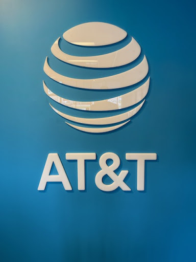 Cell Phone Store «AT&T Authorized Retailer», reviews and photos, 13 N Groesbeck Hwy, Charter Twp of Clinton, MI 48036, USA