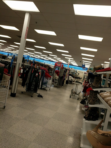 Clothing Store «Ross Dress for Less», reviews and photos, 2150 Southgate Rd, Colorado Springs, CO 80906, USA