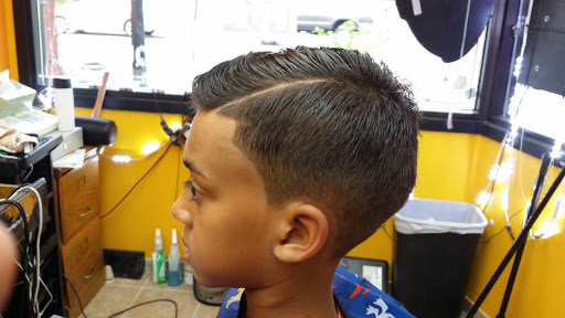 Barber Shop «Salaam Barbershop», reviews and photos, 2215 Central Ave NE, Minneapolis, MN 55418, USA