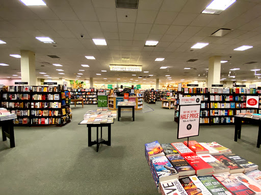 Book Store «Barnes & Noble», reviews and photos, 3625 Grand Ave, Chino Hills, CA 91709, USA