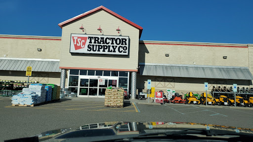 Home Improvement Store «Tractor Supply Co.», reviews and photos, 2000 Fisher Arch, Virginia Beach, VA 23456, USA