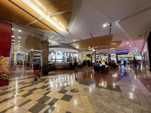 Shopping Mall «Westfield Oakridge», reviews and photos, 925 Blossom Hill Road, San Jose, CA 95123, USA