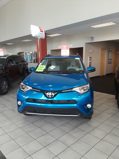 Toyota Dealer «Sloane Toyota of Philadelphia», reviews and photos, 1546 Cottman Ave, Philadelphia, PA 19111, USA