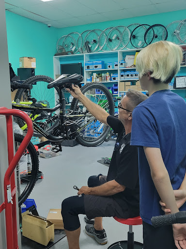 Used Bicycle Shop «Astro Cycles», reviews and photos, 6304 Congress St, New Port Richey, FL 34653, USA