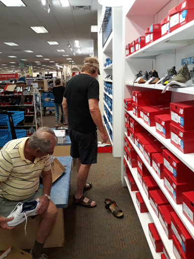 Clothing Store «Bealls Department Store», reviews and photos, 3701 Tamiami Trail E, Naples, FL 34112, USA