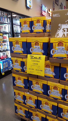 Liquor Store «Liquor Barn», reviews and photos, 287 E Dundee Rd, Wheeling, IL 60090, USA