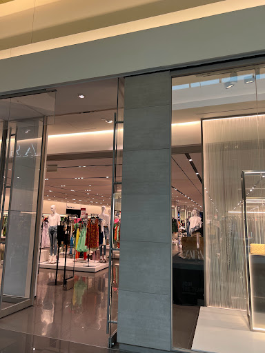 Shopping Mall «Cherry Hill Mall», reviews and photos, 2000 NJ-38, Cherry Hill, NJ 08002, USA