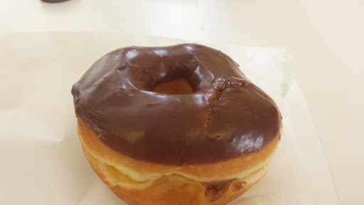 Donut Shop «Santa Monica Donuts», reviews and photos, 2822 Santa Monica Blvd, Santa Monica, CA 90404, USA