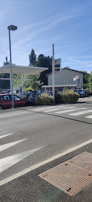 Station Service ROCHE 24/24 à Alixan