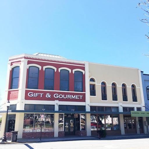 Gift and Gourmet, 212 S Austin St, Seguin, TX 78155, USA, 