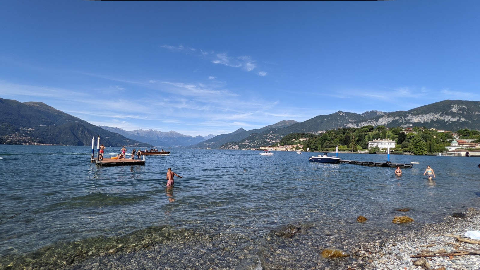 Photo of Spiaggia Pubblica di Bellagio with very clean level of cleanliness