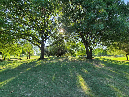 Golf Course «Sherrill Park Golf Course», reviews and photos, 2001 E Lookout Dr, Richardson, TX 75082, USA