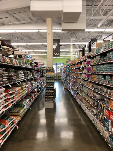 Pet Supply Store «Pet Supplies Plus», reviews and photos, 9 Waukegan Rd, Deerfield, IL 60015, USA