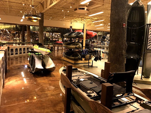 Sporting Goods Store «Bass Pro Shops», reviews and photos, 11550 Lakeridge Pkwy, Ashland, VA 23005, USA