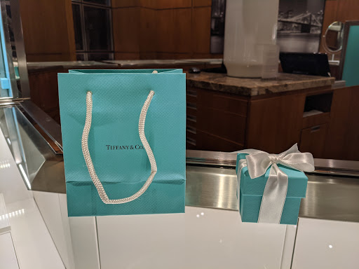 Jewelry Store «Tiffany & Co.», reviews and photos, 2905 E Skyline Dr, Tucson, AZ 85718, USA