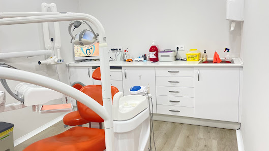 Clinica Dental Borox C. Doctor Juan Romero, 11, 45222 Borox, Toledo, España