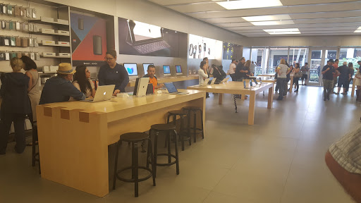 Computer Store «Apple The Falls», reviews and photos, 8888 SW 136th St, Miami, FL 33176, USA