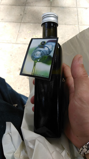 Gift Shop «Oil & Vinegar», reviews and photos, 220 N Main St #203, Greenville, SC 29601, USA