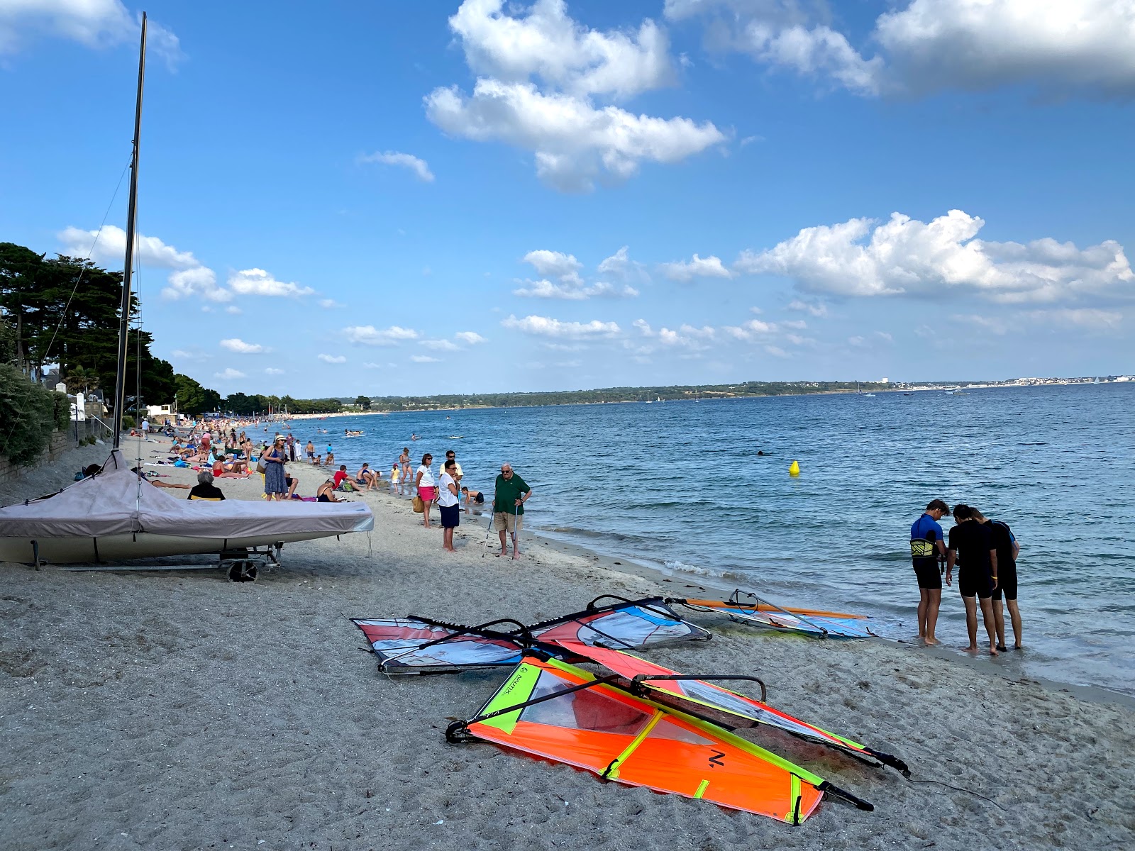 Photo de Plage du Cap Coz - endroit populaire parmi les connaisseurs de la détente