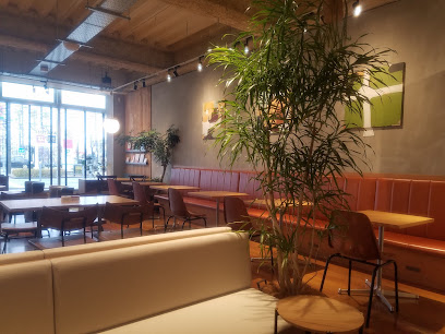 TSUTAYA 牧野高校前店 カフェ