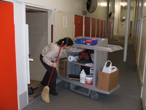 Truck Rental Agency «U-Haul Moving & Storage of Brockton», reviews and photos, 661 N Main St, Brockton, MA 02301, USA