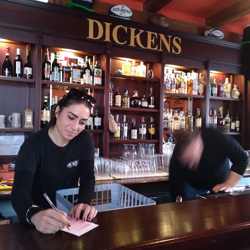 Dickens pub