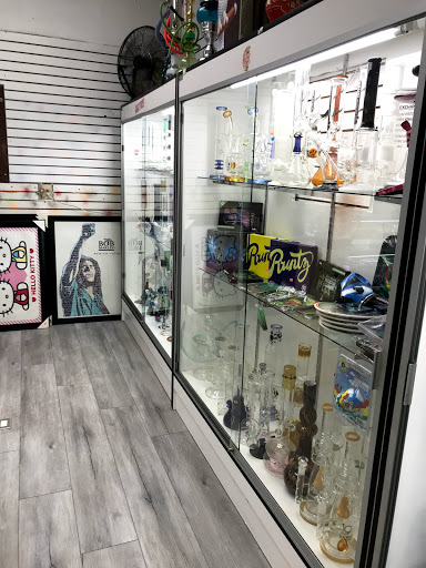 Tobacco Shop «Smokin Vape Smoke Shop», reviews and photos, 12037 Firestone Blvd, Norwalk, CA 90650, USA