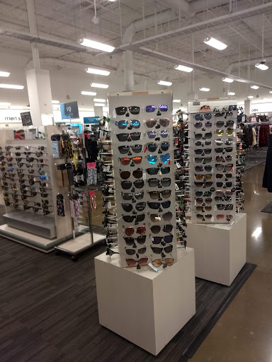 Department Store «Nordstrom Rack Tempe Marketplace», reviews and photos, 1900 E Rio Salado Pkwy, Tempe, AZ 85281, USA