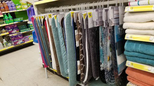 Discount Store «Dollar General», reviews and photos, 350 Townline Rd, Mundelein, IL 60060, USA