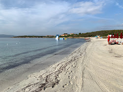 Spiaggia Cala Banana'in fotoğrafı imkanlar alanı
