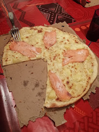 Plats et boissons du Pizzeria La pizza rôtie à Coutras - n°4