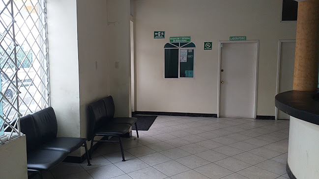 Opiniones de Hospital Del Dia SANTA CECILA en Quevedo - Hospital
