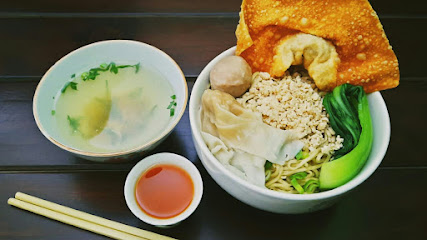 Yamie Shasa Chinese Food