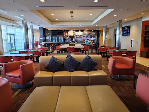 Courtyard by Marriott Long Beach Airport image