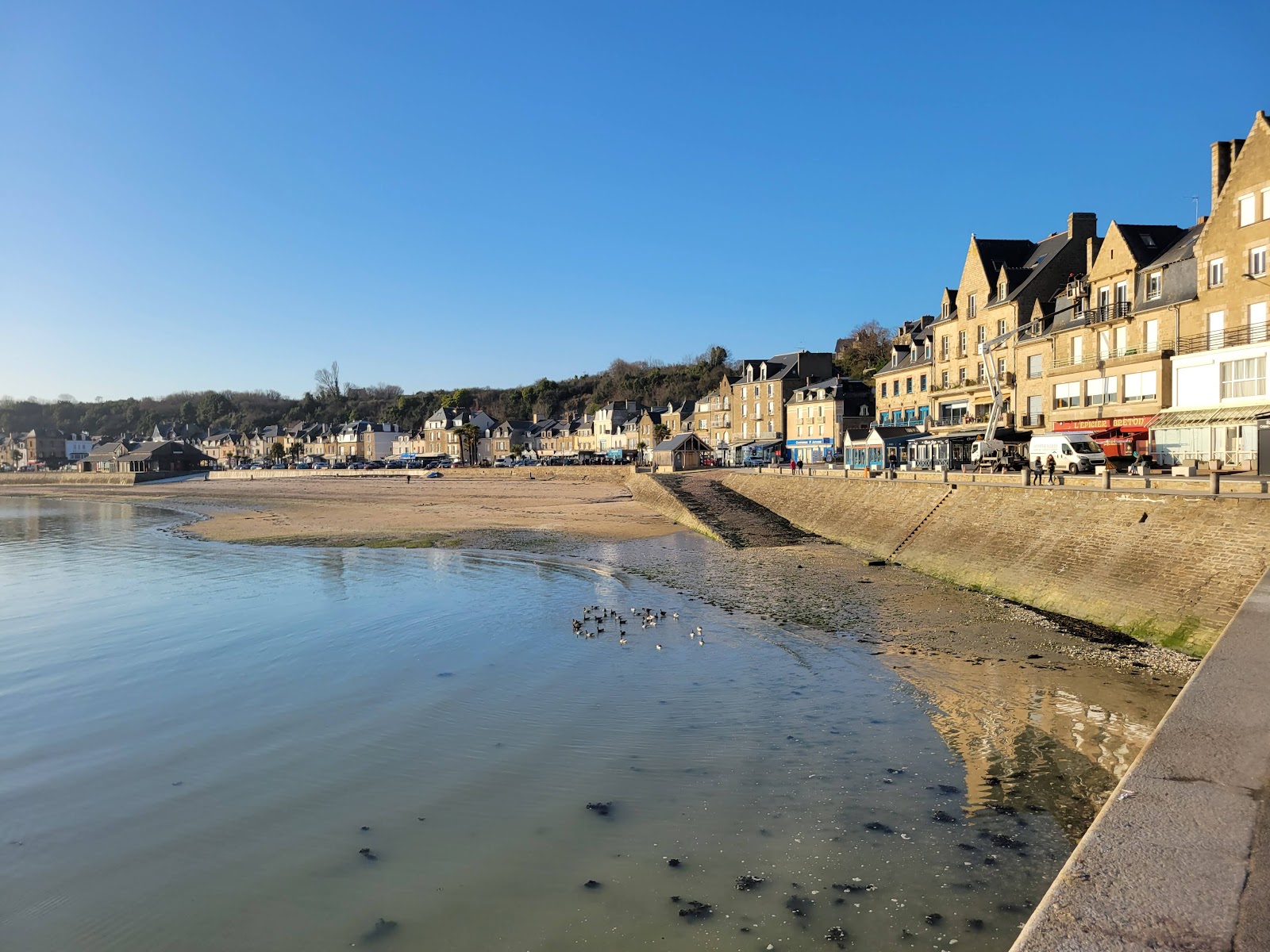 Foto di Plage de Cancale e l'insediamento