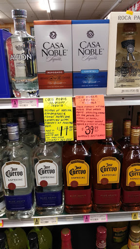 Liquor Store «Cedar Liquor», reviews and photos, 1800 E Old Shakopee Rd, Bloomington, MN 55425, USA