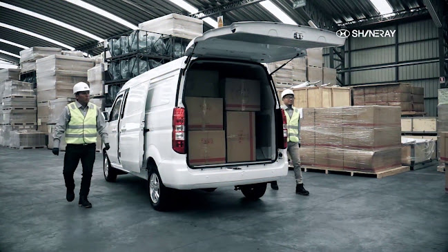 Horarios de Ambacar Mall Aventura Santa Anita